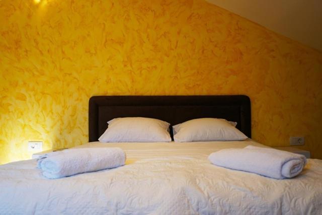 Apartmani M&E Bjelila Buitenkant foto
