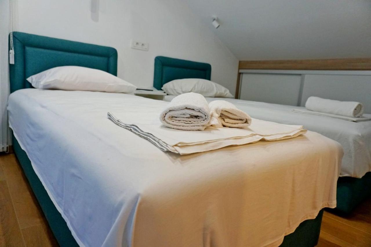 Apartmani M&E Bjelila Buitenkant foto